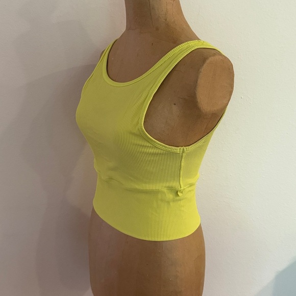 Lululemon sz 6 power pivot ribbed tank electric lemon Bright Yellow great cond - Picture 2 of 5